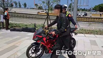 硬闖淡江大橋機車遭扣　24歲男竟偷貨車來載！派出所前被逮