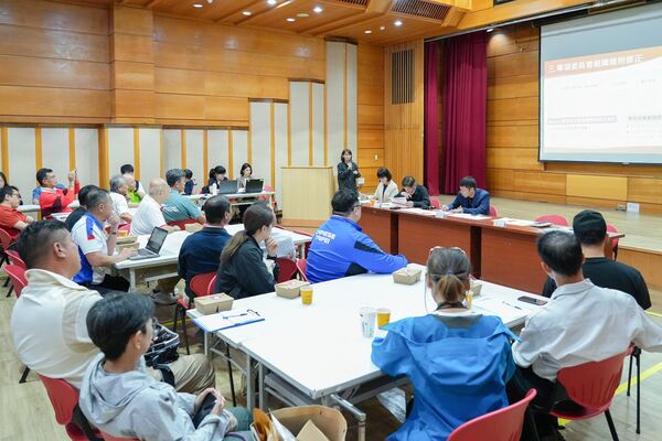 ▲運動部透過與協會面對面交流，針對協會關心的議題進行溝通討論。（圖／運動部提供）