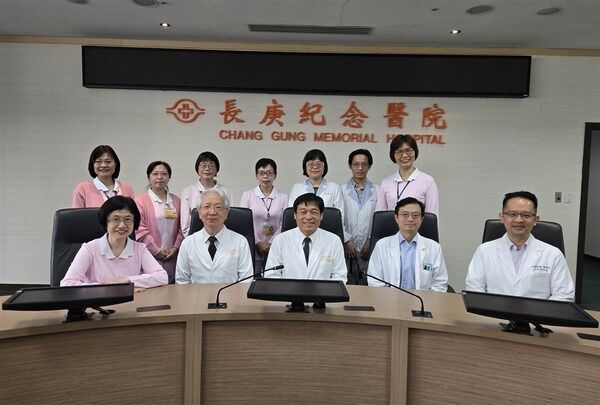▲長庚首位感染管制護理長邱月璧護師節獲表揚