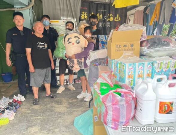 ▲枋寮警方結合地方善心人士助弱勢。（圖／記者陳崑福翻攝）