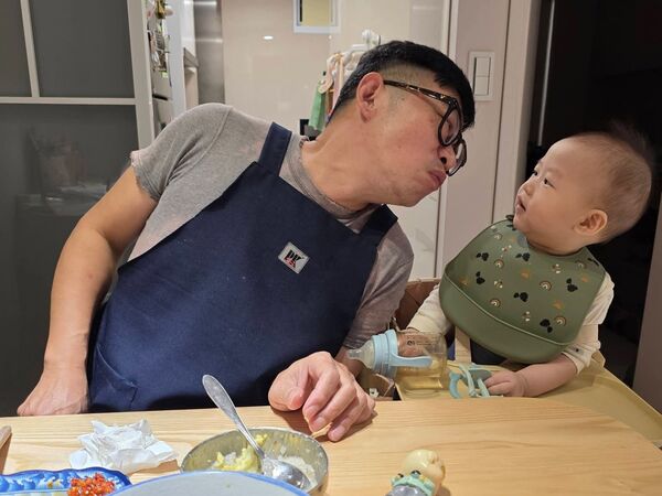 ▲馬力歐力挺汭恩產後護理之家。（圖／翻攝自臉書）