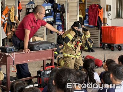 小小消防員參訪南消灣裡分隊　防火觀念從小扎根