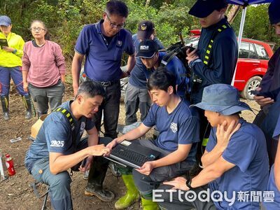 男子深夜醉倒路旁　台東警暖心護送避免意外發生