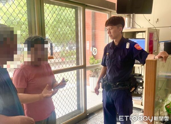 ▲吳姓夫婦求助里港警方。（圖／記者陳崑福翻攝）