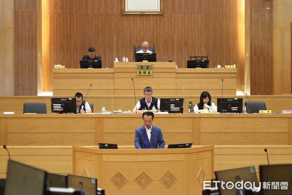 ▲▼    農工大縣邁向世界！嘉義縣長翁章梁施政報告：深耕轉型、永續未來   。（圖／嘉義縣政府提供）