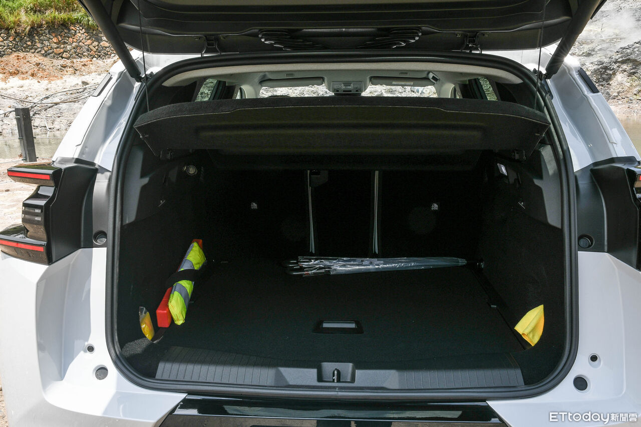 ▲Citroen C5 Aircross新休旅值得一看！低稅金空間舒適跟國產競品打價格戰。（圖／記者徐煜展攝）