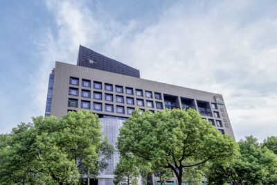信義房屋Q1營收大增30%　連續12年名列公司治理前5%奪《遠見》ESG雙料大獎