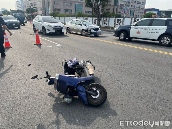 ▲▼前鎮車禍             。（圖／記者陳宏瑞翻攝）