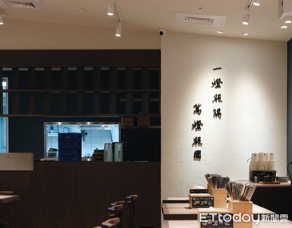 ▲快訊／拉麵名店「麵屋一燈」傳食安疑慮！2客吃完腹痛　中市府出手。（圖／記者游瓊華攝）