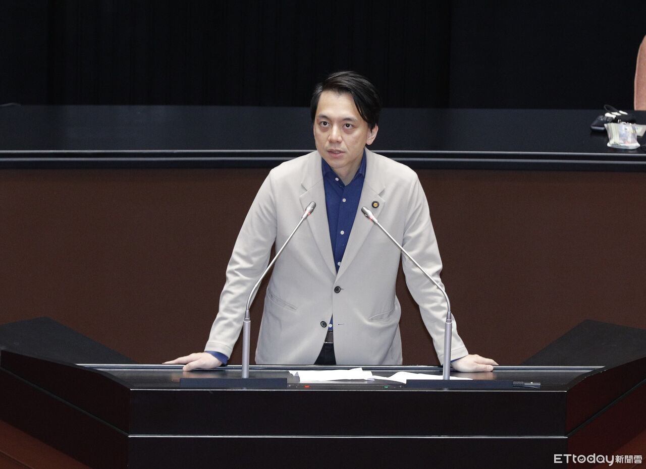 美暫停對台140億美元軍售 牛煦庭喊話賴清德:要川普說話算話