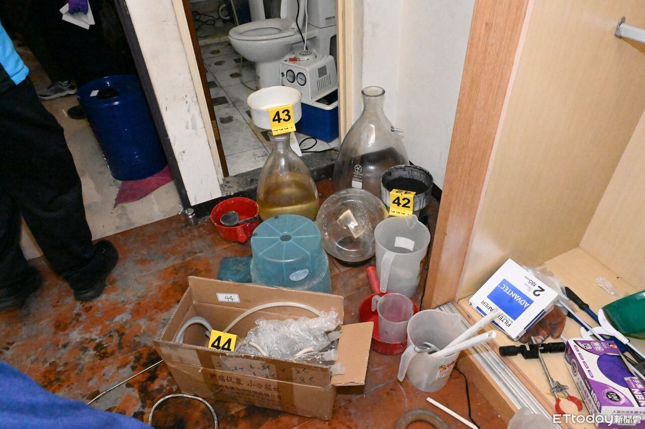 郵包藏毒來台!嘉義民宅煉製喪屍煙彈 檢警抄出40公斤3人起訴