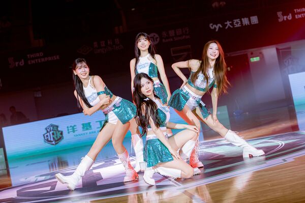 ▲▼ 洋基四皇睦那京、李素敏（中下）、崔洪邏、朴淡備。（圖／洋基工程提供）