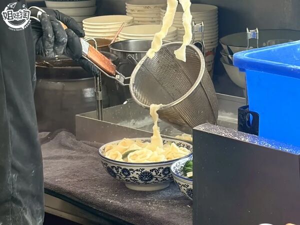 ▲▼苓雅無名麵店。（圖／部落客姊妹淘授權提供）