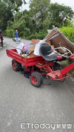 ▲▼花蓮婦人發生車禍遭自駕農用車輾過，警消到場發現已無生命跡象。（圖／花蓮消防局提供，下同）