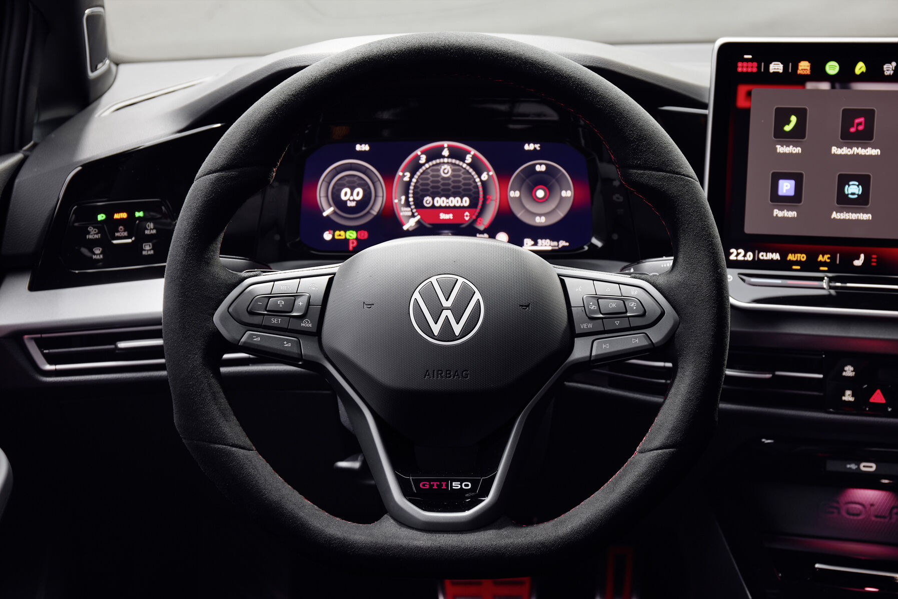 ▲台灣福斯啟動Golf GTI 50週年下訂！訂金5萬。（圖／翻攝自福斯）