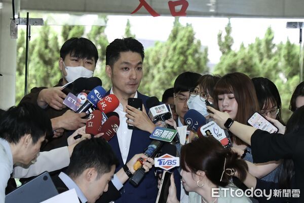 ▲▼蔣萬安議會專案報告      。（圖／記者徐文彬攝）