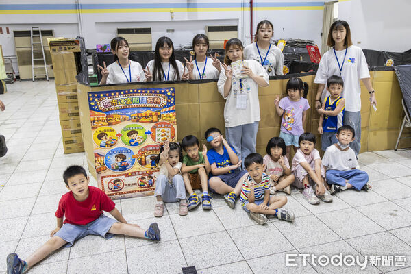 ▲嘉藥幼保系應屆畢業生舉辦「夜市攏底『嘉』」闖關活動，將台灣夜市文化融入幼兒教育情境。（記者林東良翻攝，下同）
