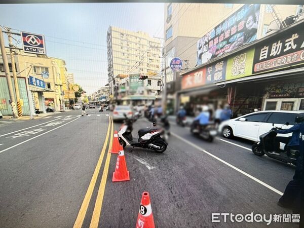 ▲▼ 88歲翁「駕照註銷」還上路！左轉撞飛28歲騎士　腿斷了車也被扣。（圖／記者賴文萱翻攝）