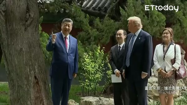 ▲▼习近平和特朗普一同游览中南海。 (图/达志图像/AP)