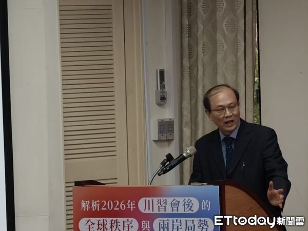 ▲▼ 政大東亞所特聘教授兼國際關係研究中心主任王信賢、東海大學政治系教授邱師儀、國防大學中共軍事事務研究所教授馬振坤、淡江大學兩岸關係研究中心主任張五岳、國立臺灣大學政治系教授張登及、政大國際關係中心兼研究員嚴震生。            。（圖／記者任以芳攝）