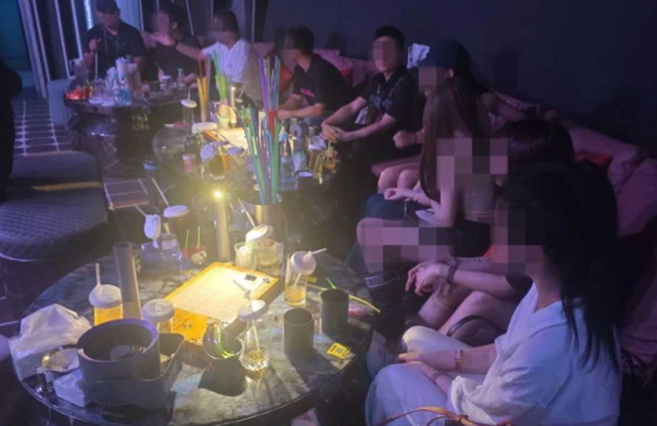 台灣人落網！大馬警破「豪華毒淫趴」逮152人　陪酒妹身分曝