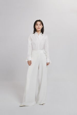 ▲鄭宜農唱出現代社區裡逐漸珍貴的人情溫度。（圖／索尼音樂提供）