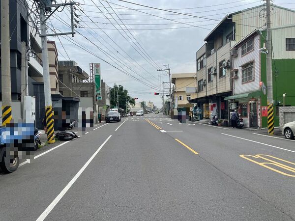 ▲17歲高中生上學途中騎微型電動機車閃迴轉機車自撞電杆傷重不治。（圖／民眾提供）