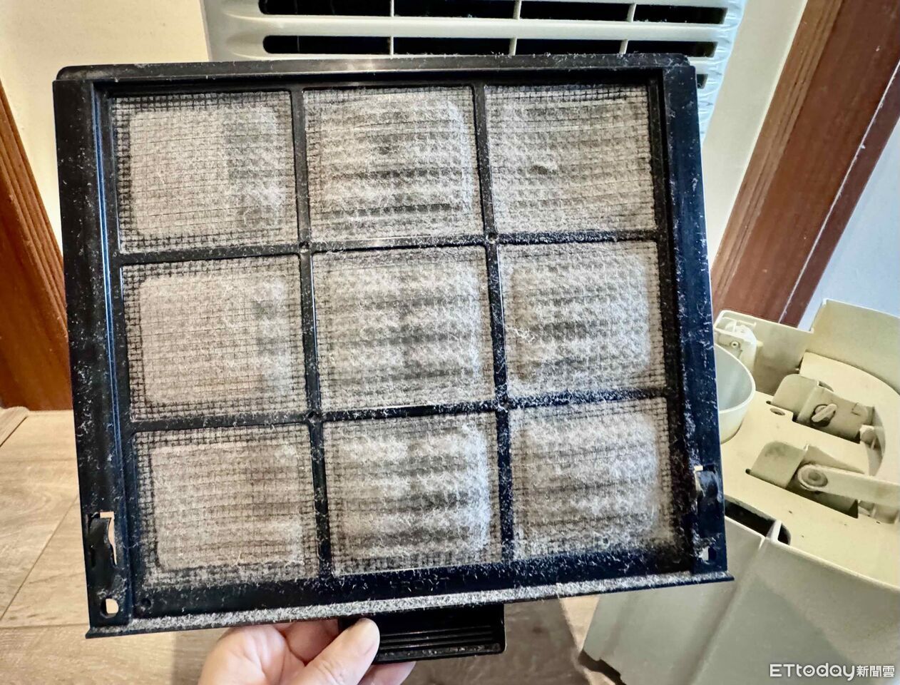 除濕機開整天超傷荷包!3大省電技巧 濾網沒洗耗電量驚人