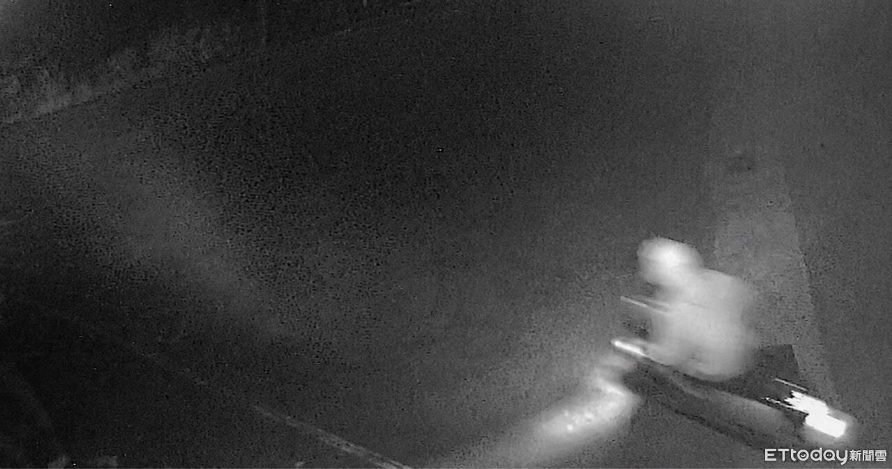 萬巒大盜雙人組「赤腳+電動車」半夜靜悄悄犯案 鄉民氣炸
