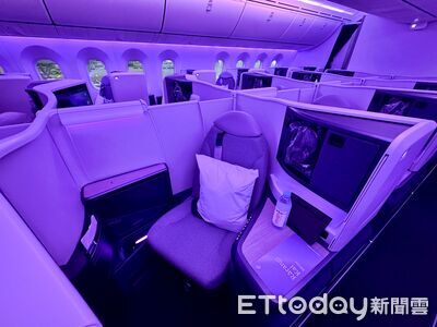 紐航787-9新機商務艙、豪經艙全開箱