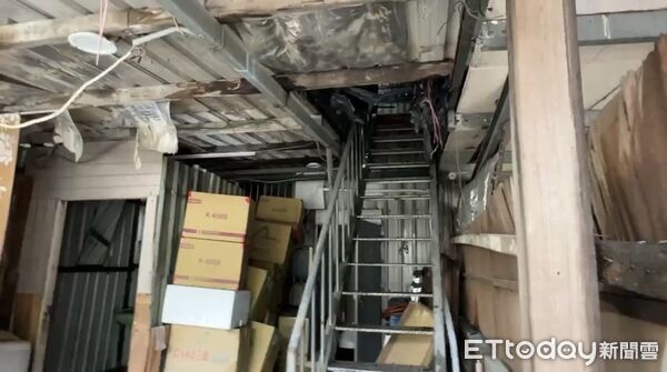 ▲▼ 高雄鳳山惡火奪命！74歲翁長期臥床受困　警消破門「已燒成焦屍」         。（圖／記者吳世龍攝）