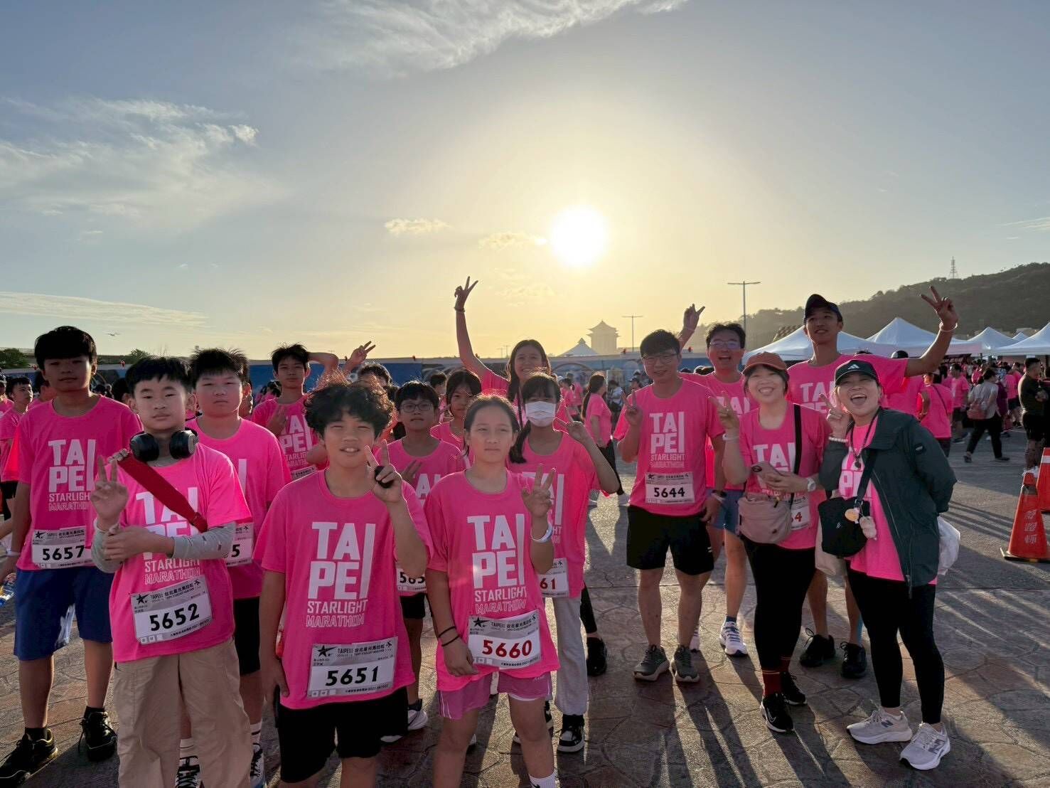 ▲新店龜山國小13畢業生夜跑11K。（圖／新北市新店龜山國小提供）