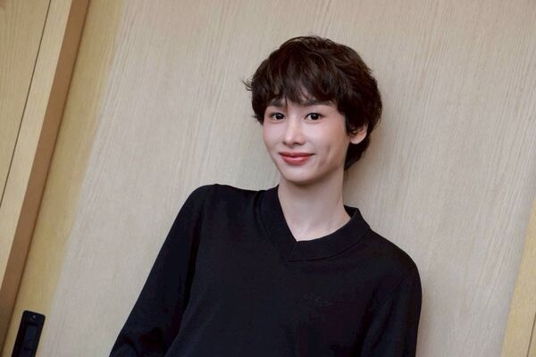 ▲泰國人氣男星Gun原定在杭州舉辦簽售會，官宣取消後卻是偷偷進行，以此傳出警方上門取締。（圖／翻攝自Threads、微博）