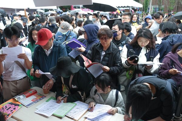 ▲▼總統府音樂會5月23日登場，由於適逢民選總統30年，文總特別推出「民主補課」互動攤位。（圖／文總提供）