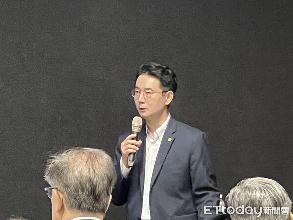 ▲政大外交系教授黃奎博17日出席「『川習會』對台灣的機會與挑戰」座談會。（圖／記者蘇靖宸攝）