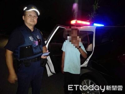 6旬男酒後深夜步行5公里 內埔警護送平安到家