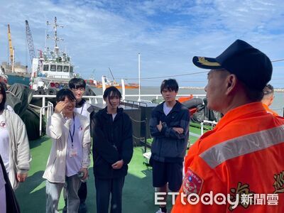 金大生登巡防艇直擊海防第一線 金馬澎分署辦海洋體驗營