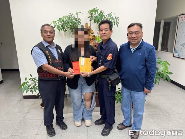 ▲枋寮警方結合地方善心人士、團體助王家。（圖／記者陳崑福翻攝）