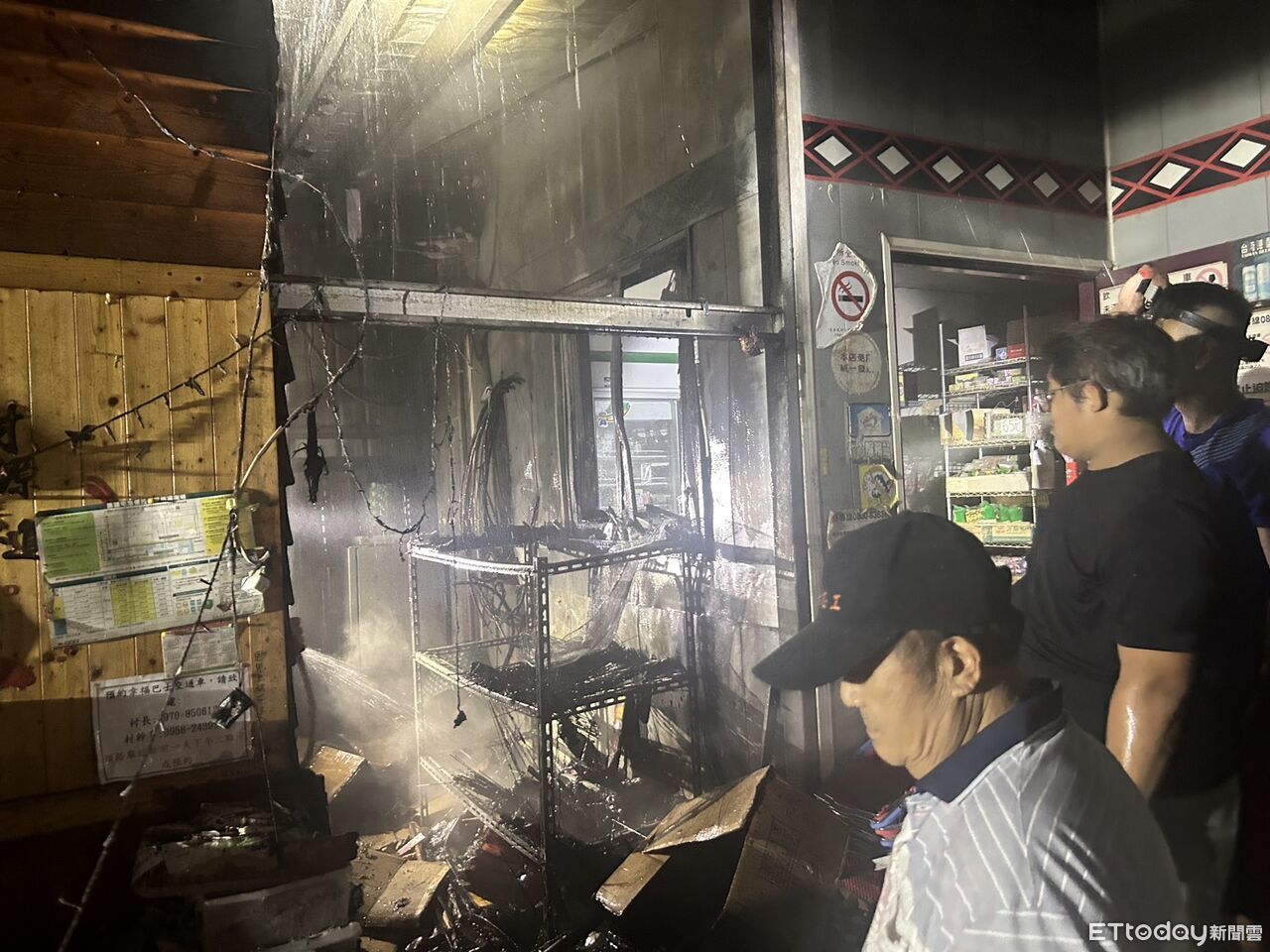 南投山區住宅雜貨店晚間竄火 偏村消防站迅速滅火建功