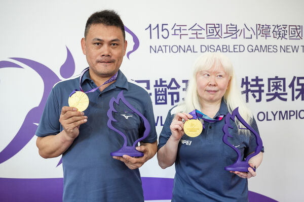 ▲臺北市柯茗碩、李芝蘊摘下115年全障運保齡球視障TPB2個人金牌。（圖／全障運提供）
