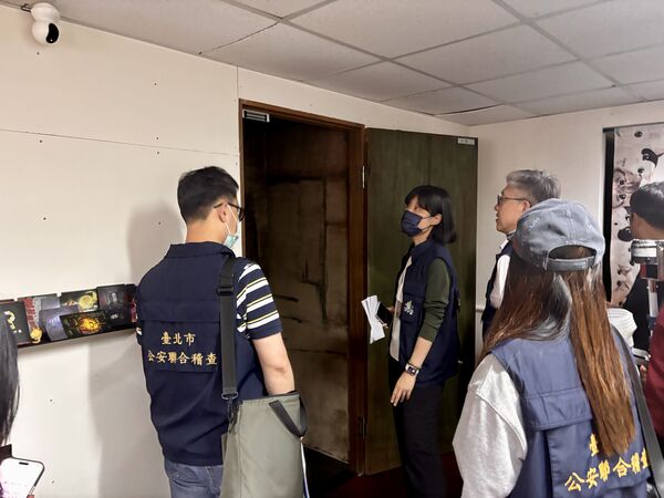 ▲北市府全面稽查密室逃脫場所。（圖／北市府提供）