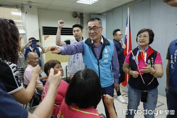 ▲李四川19日參加三重區鄉親及基層幹部座談會。（圖／記者湯興漢攝）
