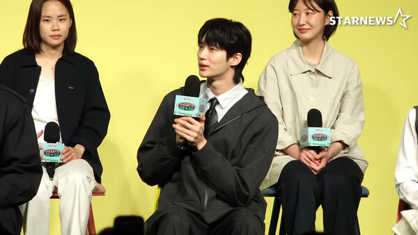 ▲▼▲▼遭韓媒追問《21世紀》爭議! 邊佑錫首現身零閃躲「2度道歉」了。(圖/翻攝自Starnews)