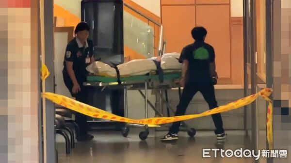 ▲台南某眼科診所驚悚意外，女員工遺體移出。（圖／記者林東良翻攝，下同）