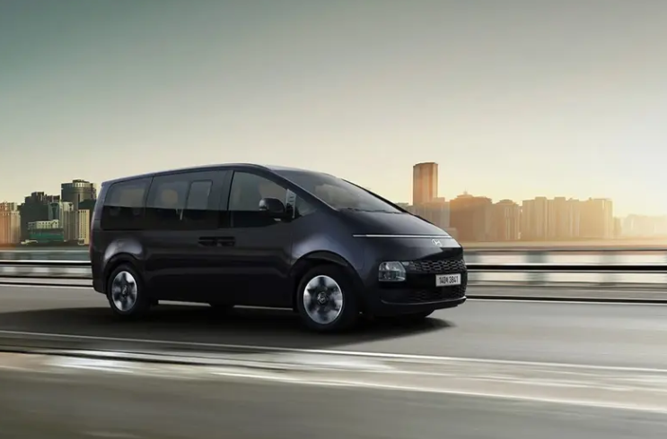 ▲小改款Hyundai Staria要來了！經銷端已經開始接單預熱。（圖／翻攝自Hyundai）