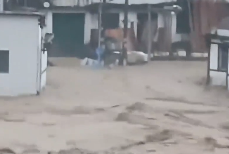 ▲▼湖南石門暴雨已釀5死。（圖／翻攝自微博）