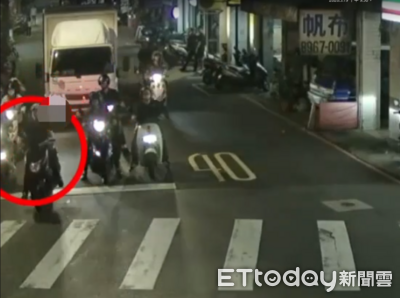 板橋警匪追逐2公里！23歲男「毒駕撞警車」慘摔被壓制　2警送醫
