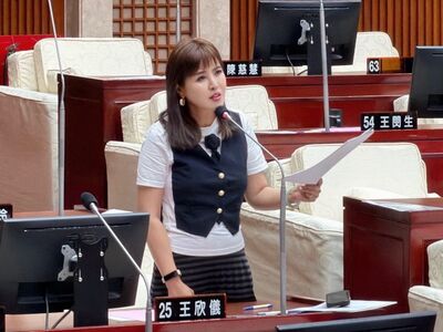 警報器沒響、防火捲門故障被抓包! 南港LaLaport威秀冒煙挨罰