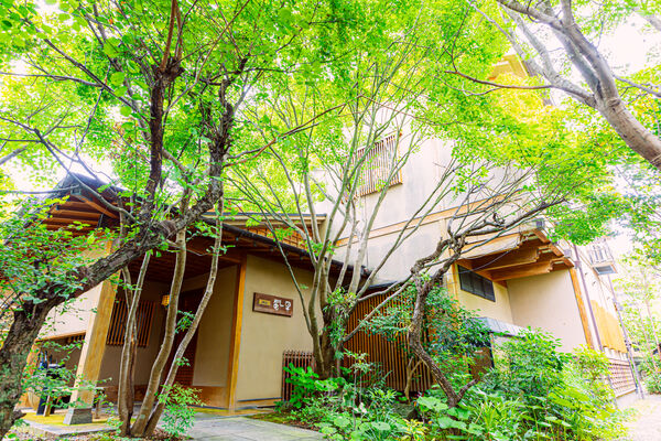 ▲▼Miyako Hotel Hakata，Hotel Il Palazzo，HOTEL CULTIA DAZAIFU，Snow Peak YAKEI SUITE ABURAYAMA FUKUOKA，風早酒店。（圖／Booking.com提供）