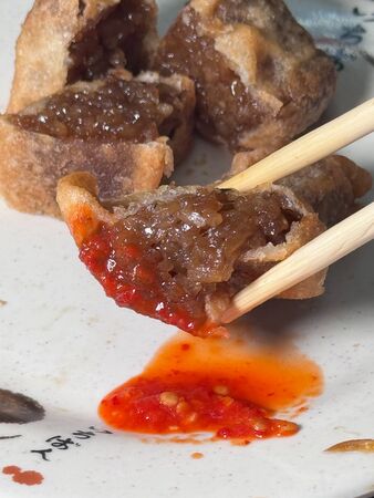 ▲▼華榮市場古早味米粉湯。（圖／部落客小虎食夢網授權提供）